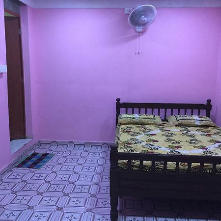 Auro Guest House ปอนดิเชอรี ภายนอก รูปภาพ